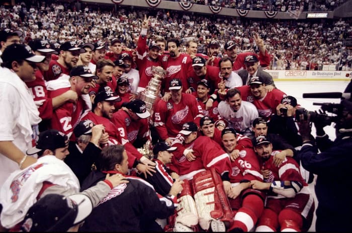 Red Wings alternate jersey pays homage to 1998 Stanley Cup championship team