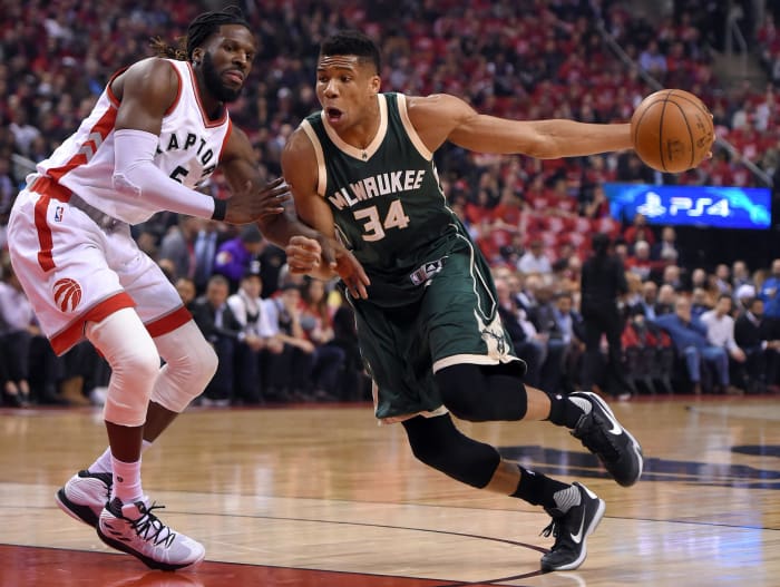 Milwaukee Bucks: 75/1