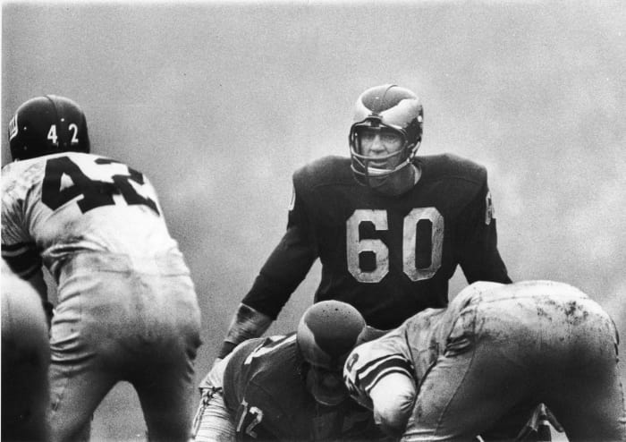 1925: Chuck Bednarik