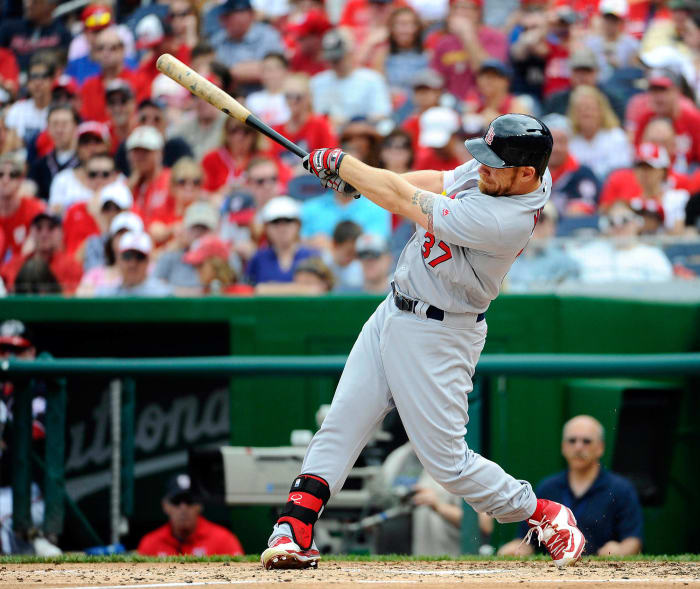 Best: Royals sign Brandon Moss to two-year, $12 million contract