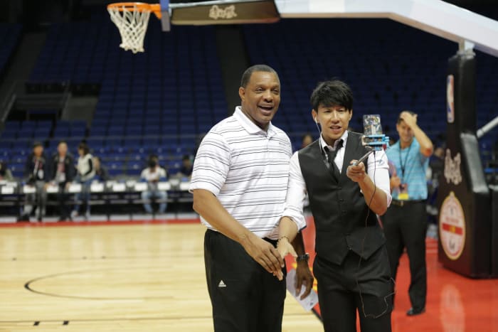 Always look for the best bargain while traveling