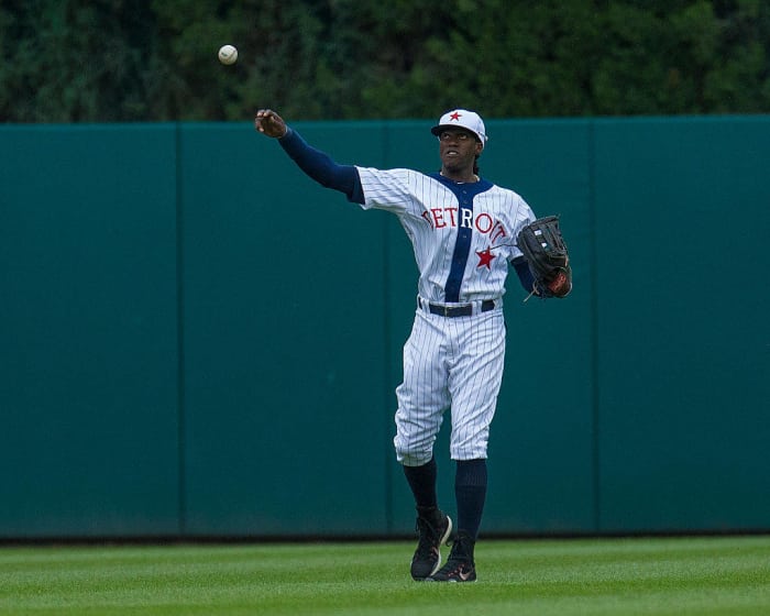 Detroit Tigers on X: We join the @Royals in saluting the Negro Leagues  today by wearing Detroit Stars uniforms.  / X