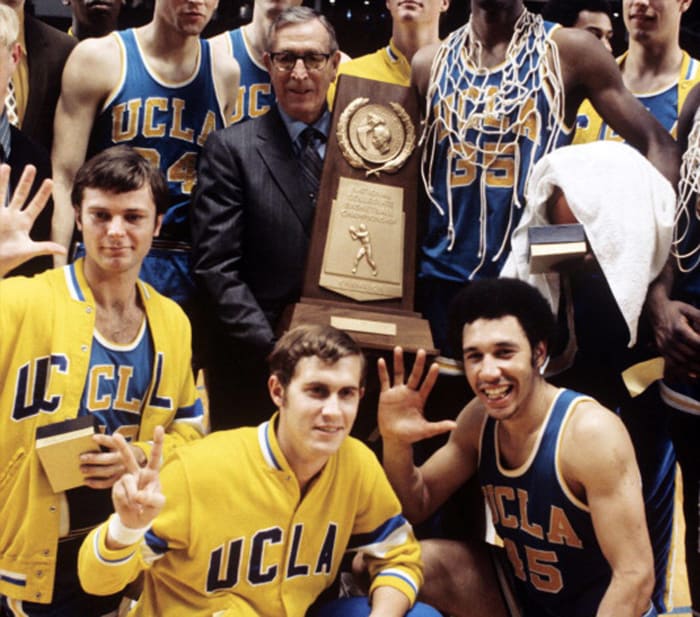 The 25 best NCAA men's tournament teams of all time Yardbarker