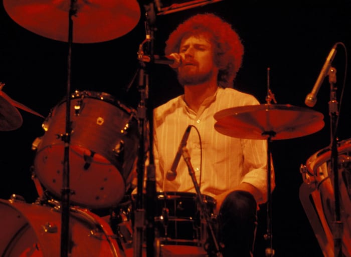 "Hotel California" (1975)