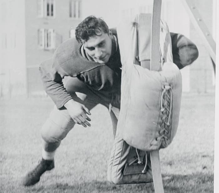 1954: Alan Ameche, Wisconsin