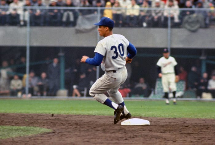 1962: Maury Wills