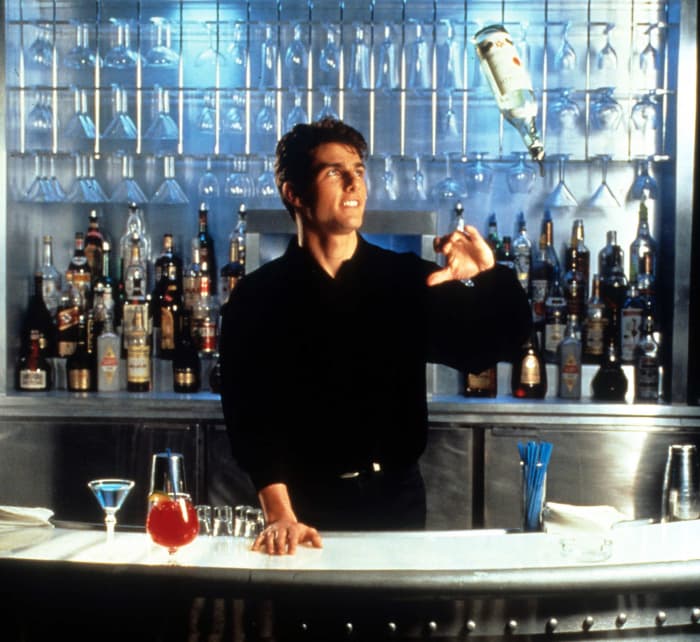 Flair bartending in "Cocktail" (1988)