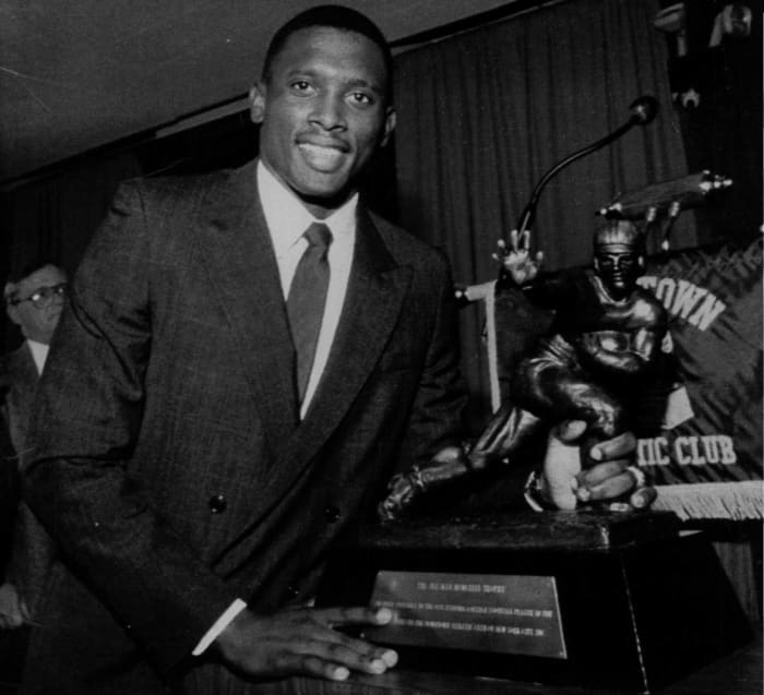 99 Heisman Trophy Winner University Of Louisville Stock Photos, High-Res  Pictures, and Images - Getty Images