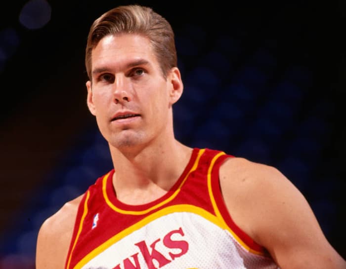 Jon Koncak to the Hawks