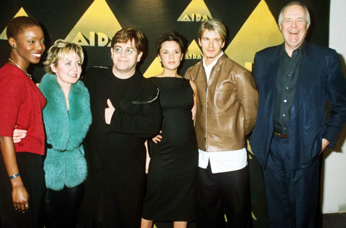 2000: Elton John wins a Tony