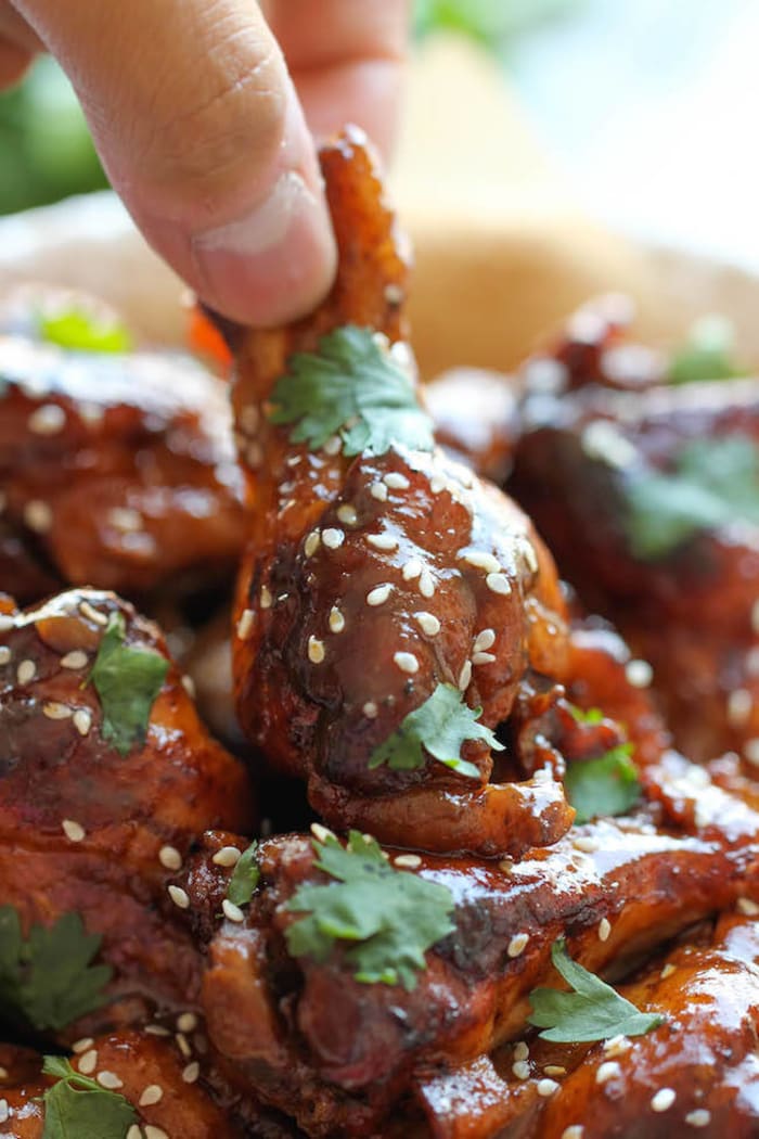 Sticky chicken wings