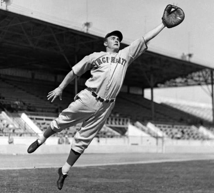 1940: Frank McCormick