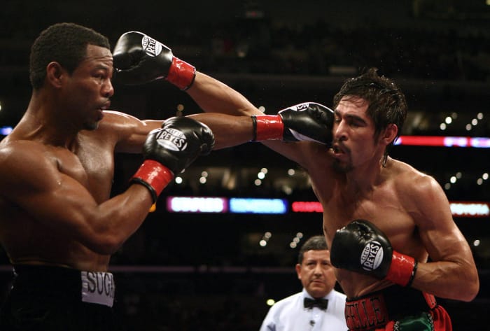 2009: Antonio Margarito handwraps controversy