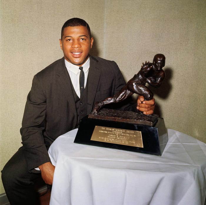 1961: First Black Heisman Trophy Winner: Ernie Davis