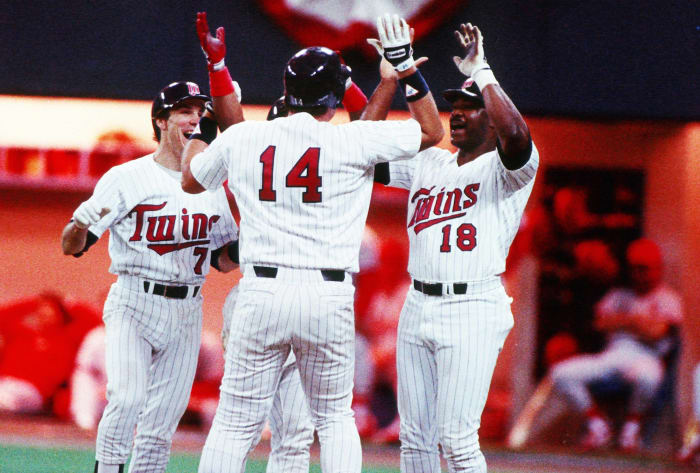 1987: Twins