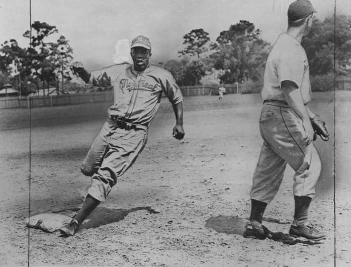 Photos: A look back at iconic images of Jackie Robinson – Daily News