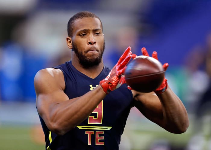Miami Dolphins: O.J. Howard, TE, Alabama
