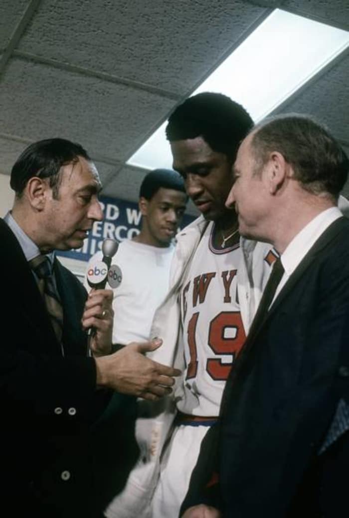 Willis Reed goes for the trifecta, 1970