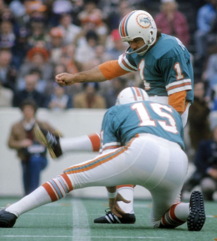 Earl Morrall, Age 38: Super Bowl VII