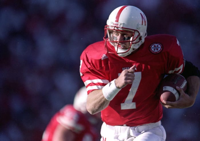 2001: Eric Crouch
