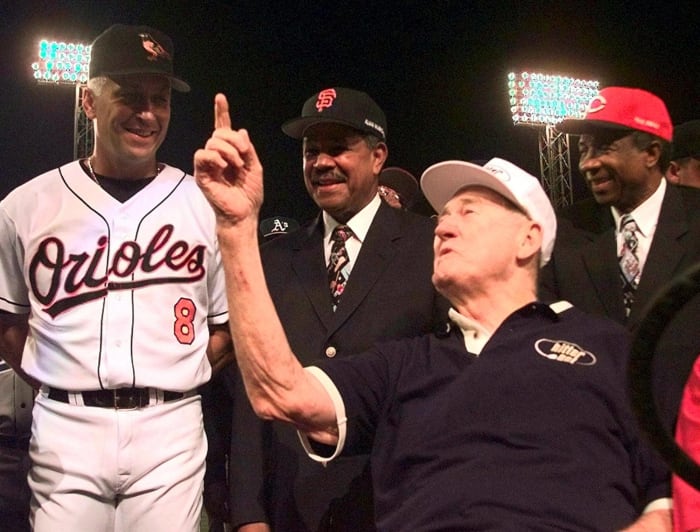 1999: Ted Williams turns All-Stars into fans themselves