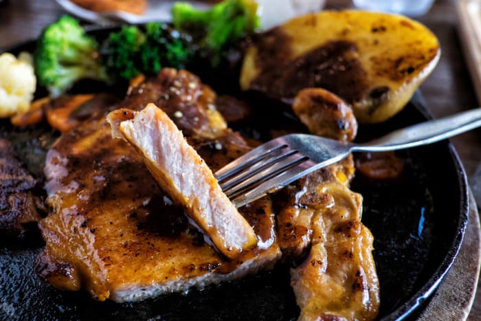 Pepper Pork Chops