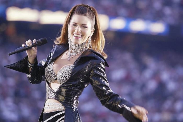 Super Bowl XXXVII halftime show - Shania Twain