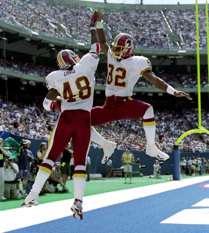 1997: Michael Westbrook fights Stephen Davis at practice