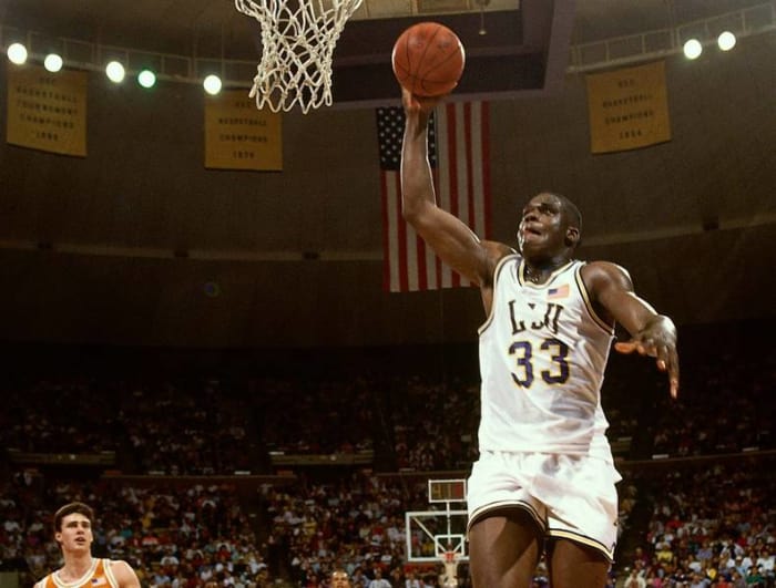 Shaquille O’Neal, LSU 1989-90