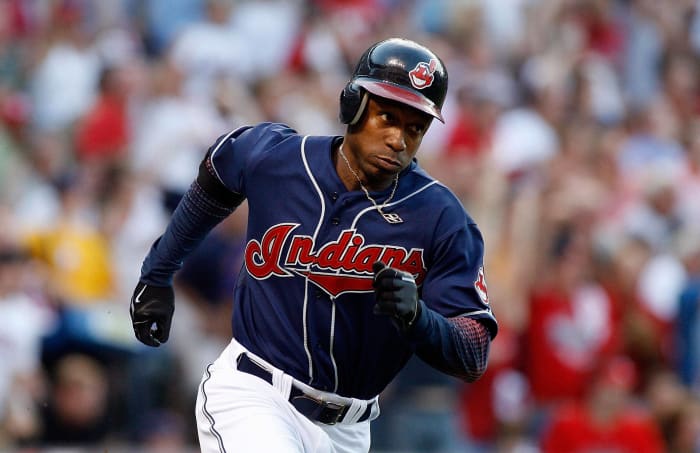 Former MLB All-Star Kenny Lofton bats during the Legends & Celebrity  News Photo - Getty Images