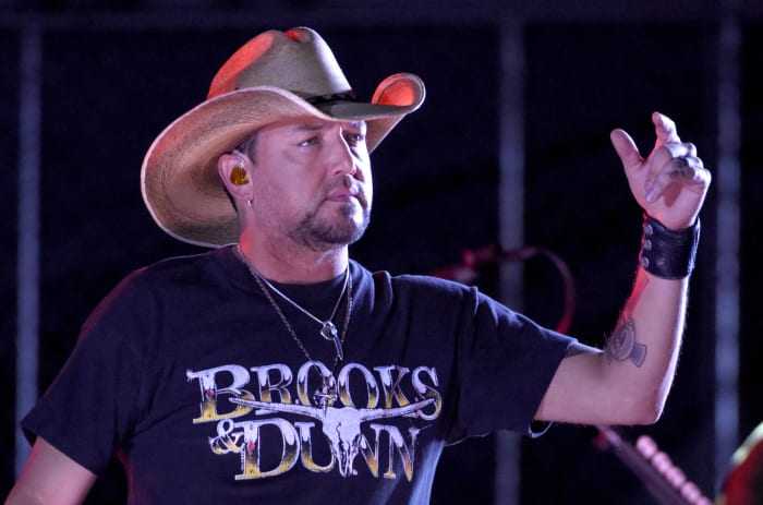 Jason Aldean: "Any Ol' Barstool"
