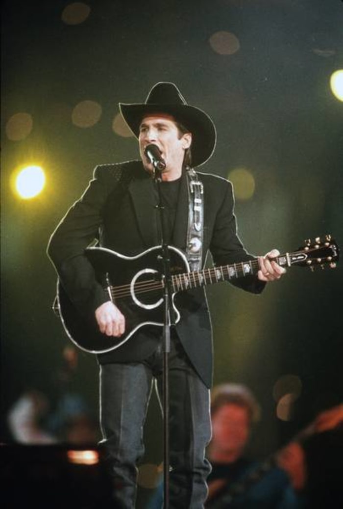 Super Bowl XXVIII halftime show - Clint Black