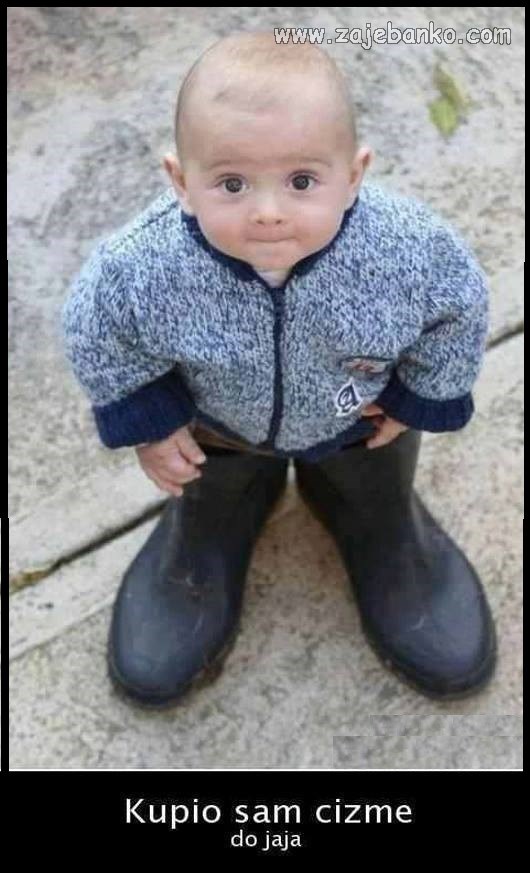 beba u čizmama