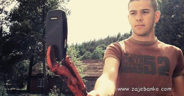 studentski selfie štap