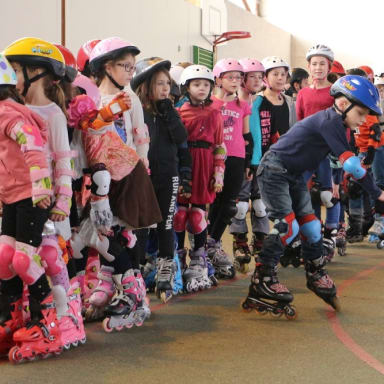 Des Rollers pour les enfants dans les écoles
