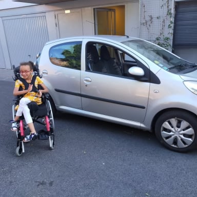 Véhicule et lit adapté pour Lola