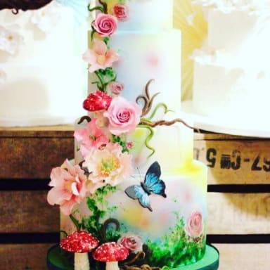 AUX DELICES D AURE : LA CERISE SUR LE GATEAU
