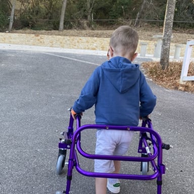 Pour que Léo marche