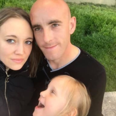 Soutenons Elody et Alycia.