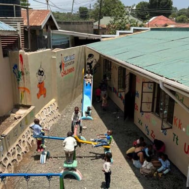 Assurance santé aux enfants de la garde de jour du Karibu Foundation Children's Centre