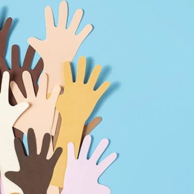Aidez 4 étudiants internationaux à poursuivre leur étude