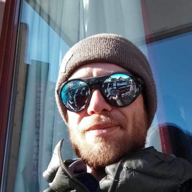 Pour Matthieu hospitalisé dans un état grave,sa maman a dû cesser son travail.