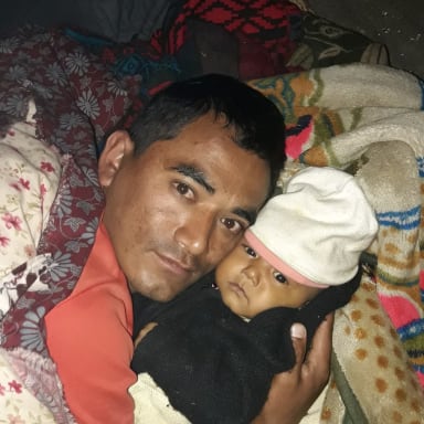 Soutenons la famille à Milan Gurung