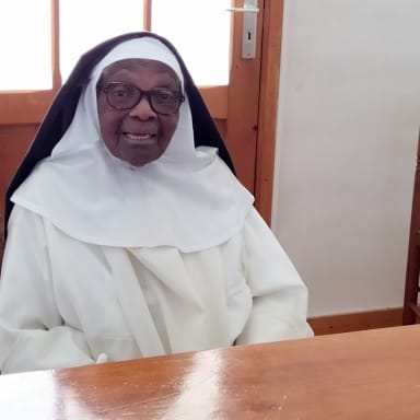 OBSEQUES TATA SOEUR AGNES DOMINIQUE