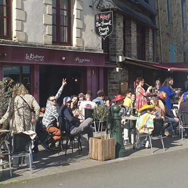 Soutenir le Kidney, bar, concerts & resto à Vitré!