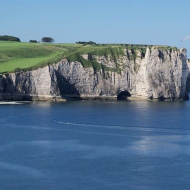 Tous ensemble, défendons Etretat !