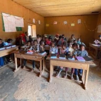 Entraide Tahina Madagascar :collecte fournitures scolaires 2025+Réparation toits