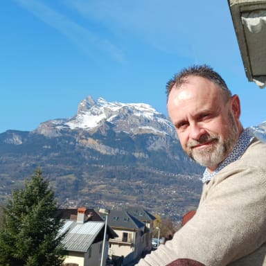 Soutenir Manu dans son parcours vers l'autonomie