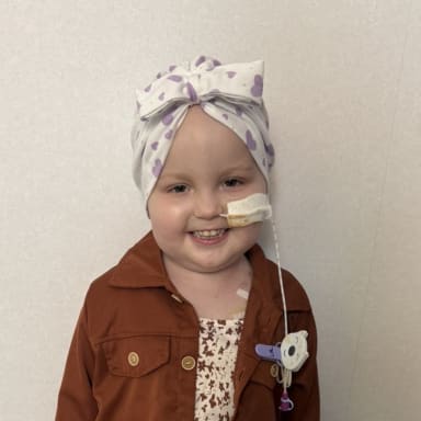 Parce qu’à 4 ans, elle devrait être une enfant… et pourtant c’est une guerrière