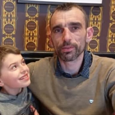 A la mémoire de COCQ TONY pour son fils COCQ AARON